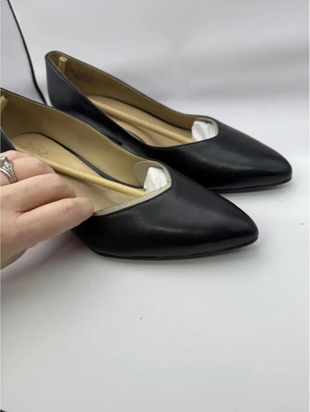 Naturalizer Black Leather Women's Pumps Size 8.5 W NWOT